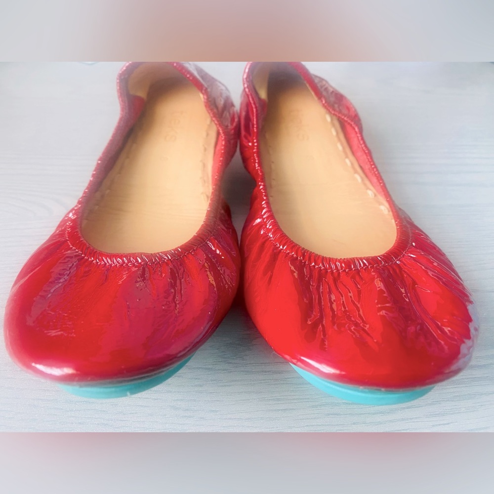 Tieks by Gavrieli - Bold Ruby Red. Size 8.